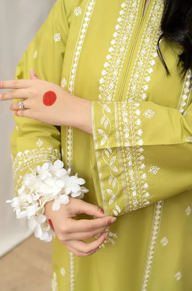 Urge Embroidered lawn Three Piece D/720