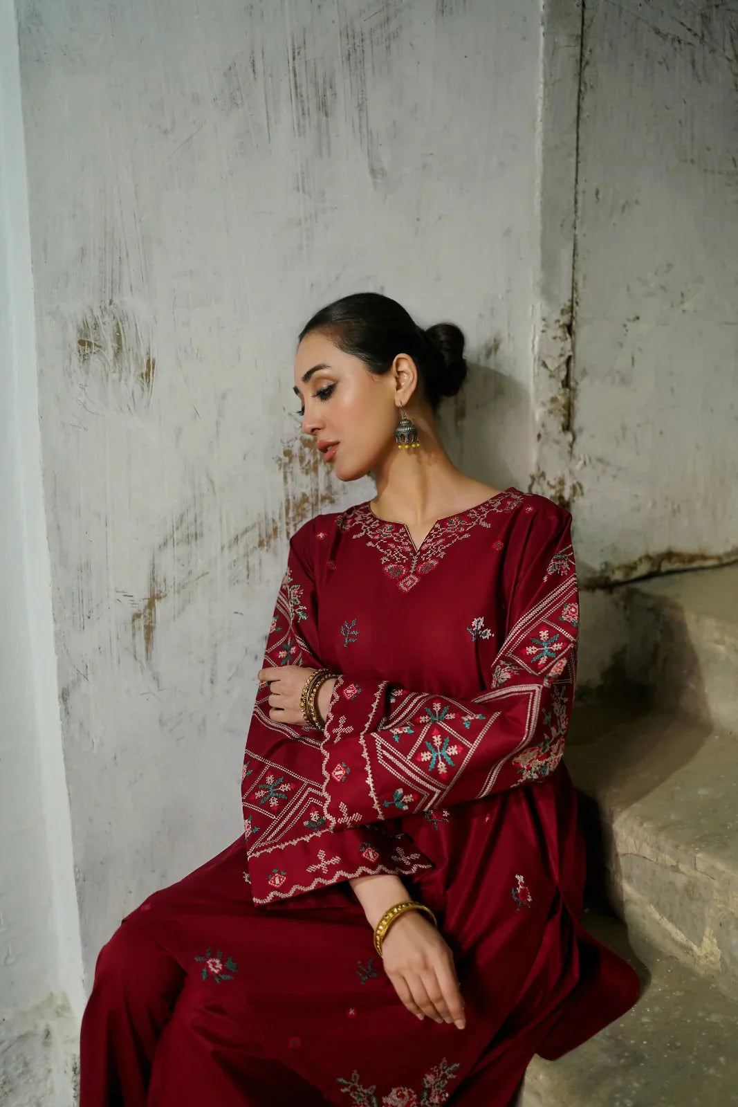 Kayseria D-90 Embroidered Lawn 2 Piece Suit Collection