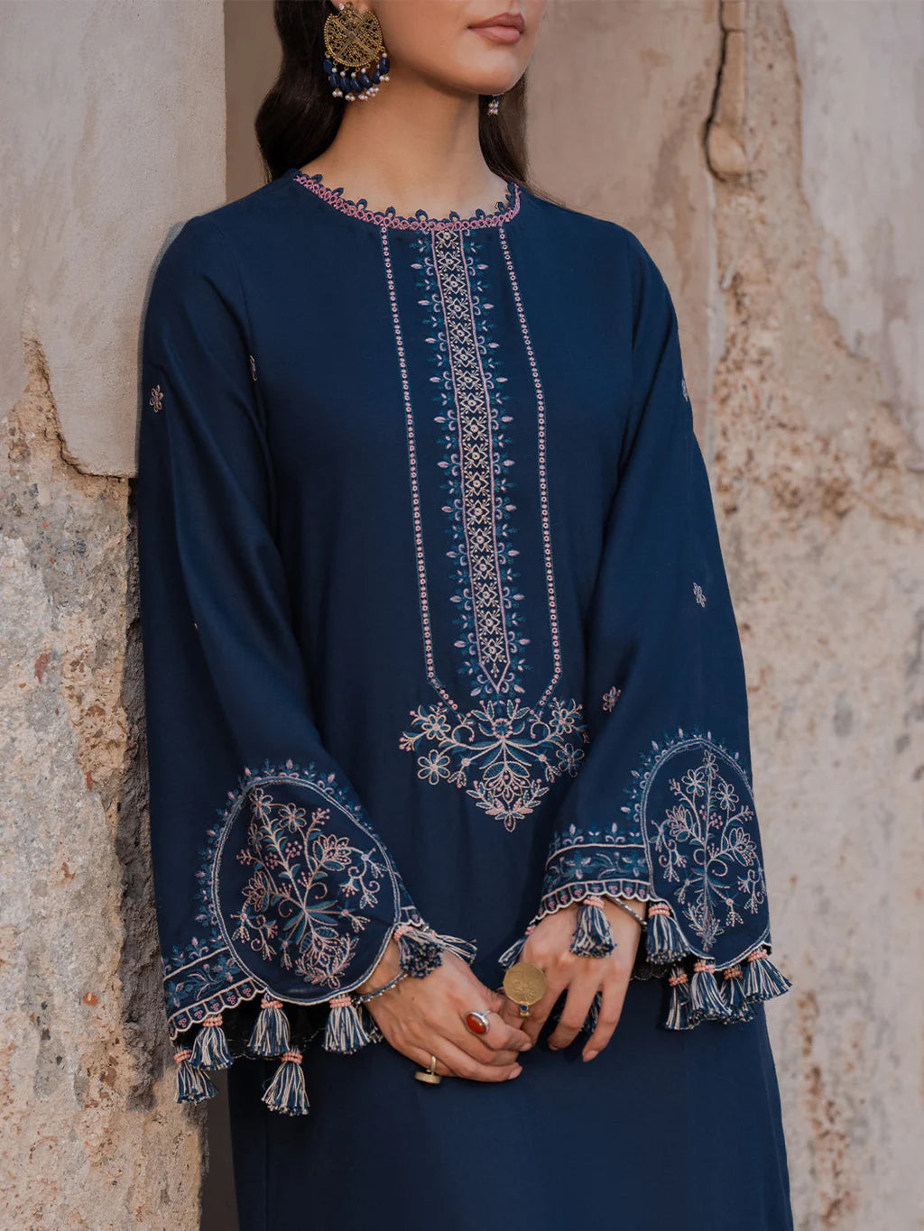 Izel Embroidered Dhanak 3 Piece Winter BR-84