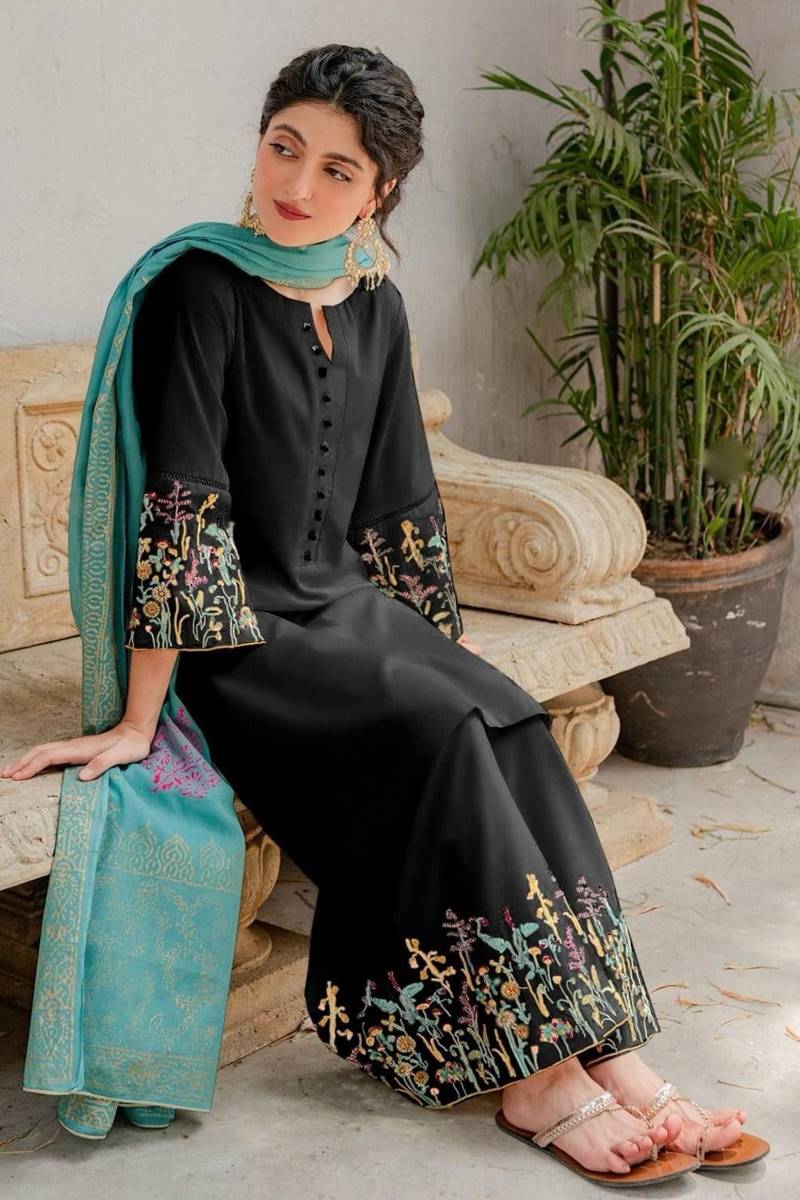 Black Embroidered Three Piece Dhanak FCC-882