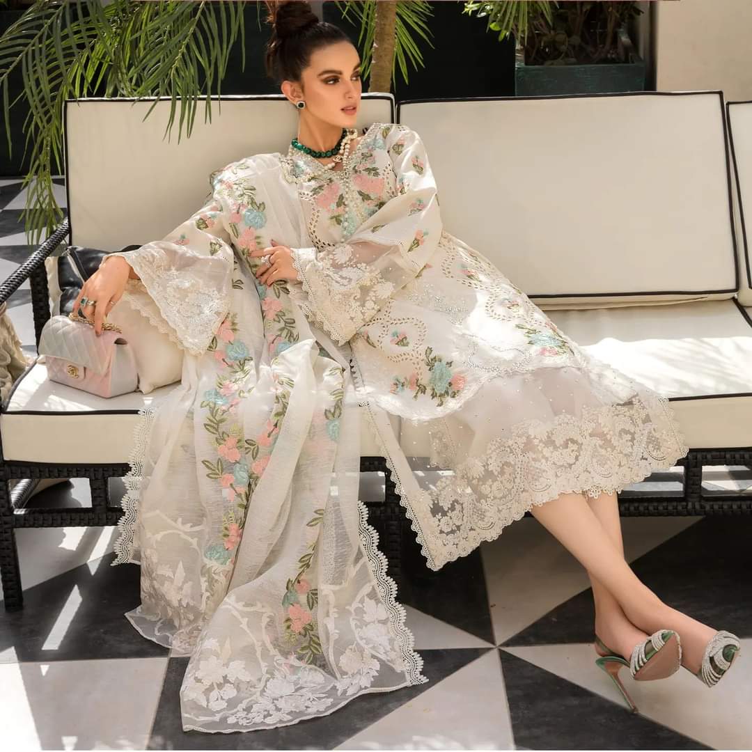 MONSOON BLOOMS Lawn 3 Piece Suit Summer Collection D/817